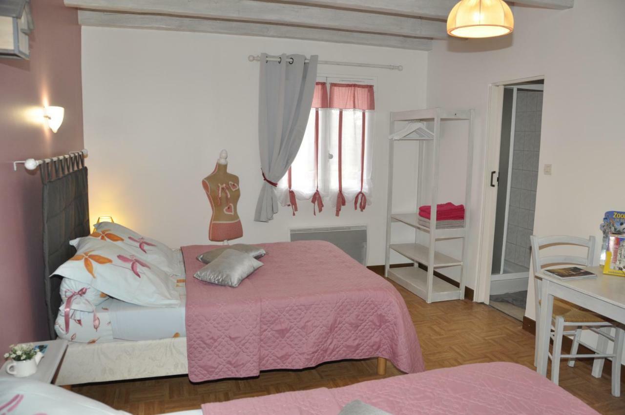 Bed and Breakfast Les Rouches Cormeray Екстер'єр фото
