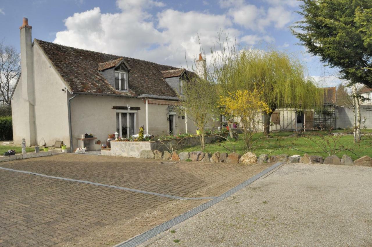 Bed and Breakfast Les Rouches Cormeray Екстер'єр фото