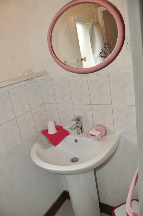 Bed and Breakfast Les Rouches Cormeray Екстер'єр фото